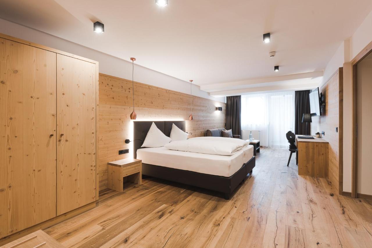Hotel Zum Mohren レージア エクステリア 写真