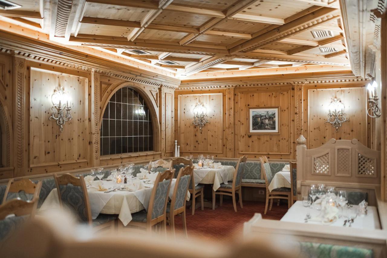 Hotel Zum Mohren レージア エクステリア 写真